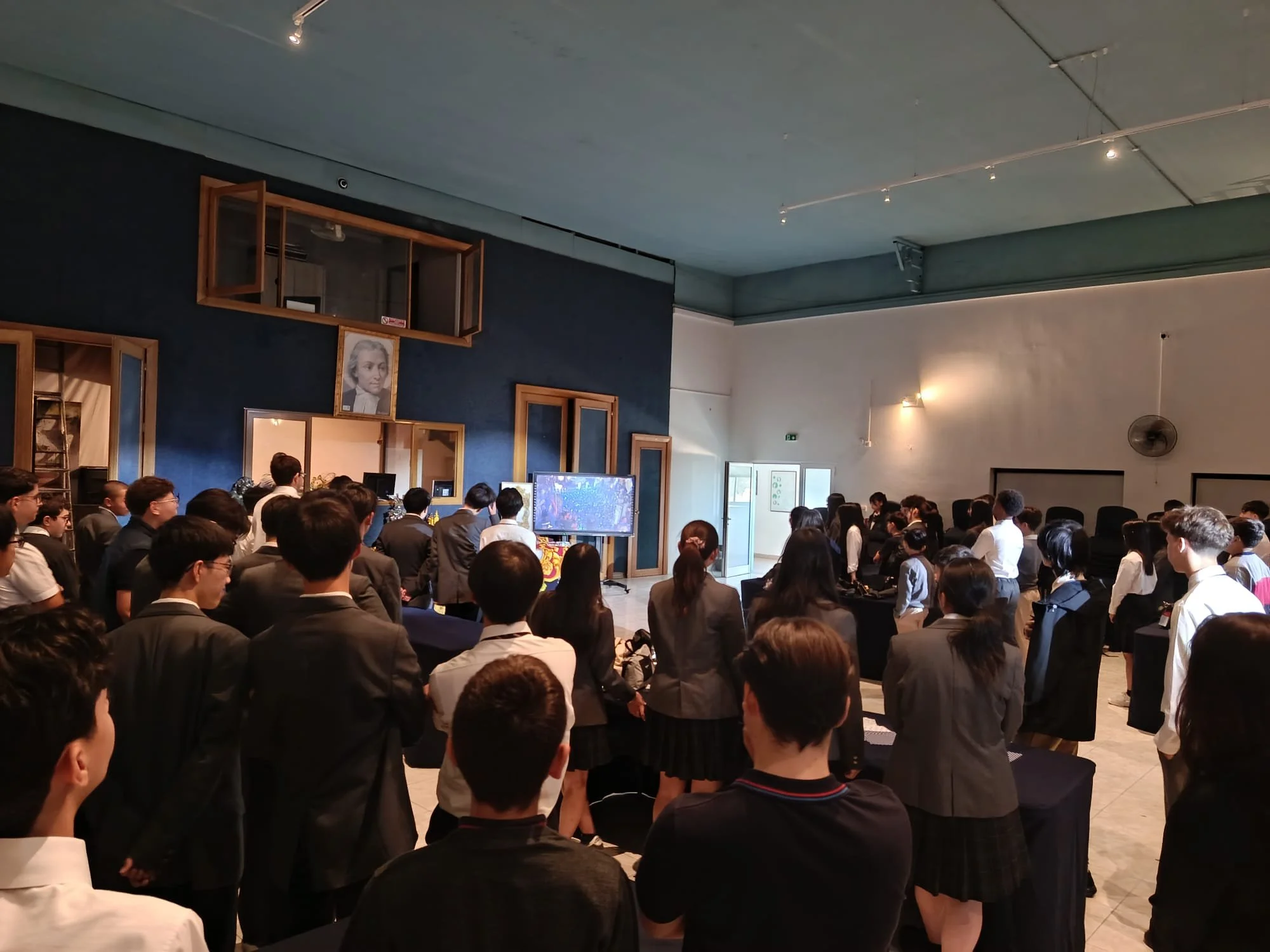 WhatsApp Image 2025-11-12 at 14.08.41_8de3d592.jpg