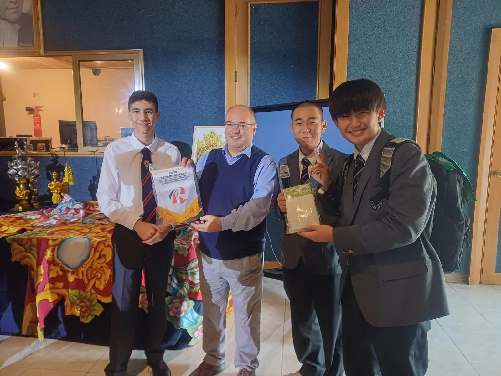 WhatsApp Image 2025-11-12 at 14.09.11_497426b2.jpg