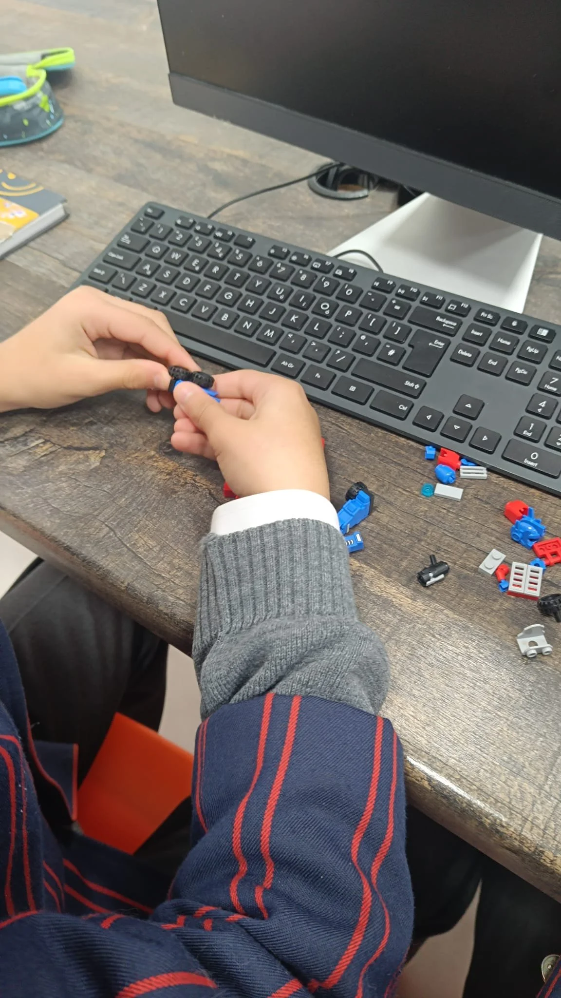 WhatsApp Image 2025-11-25 at 09.06.11_a0b702bf.jpg