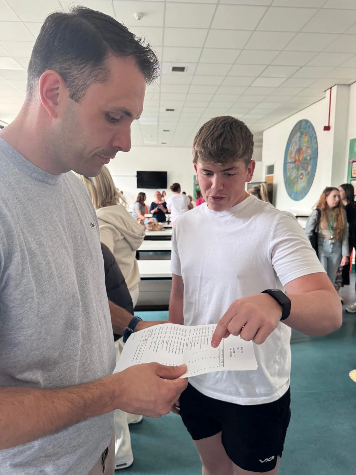 GCSE Results Day (4).JPG