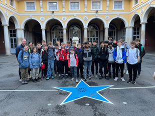 Lasallian school.png