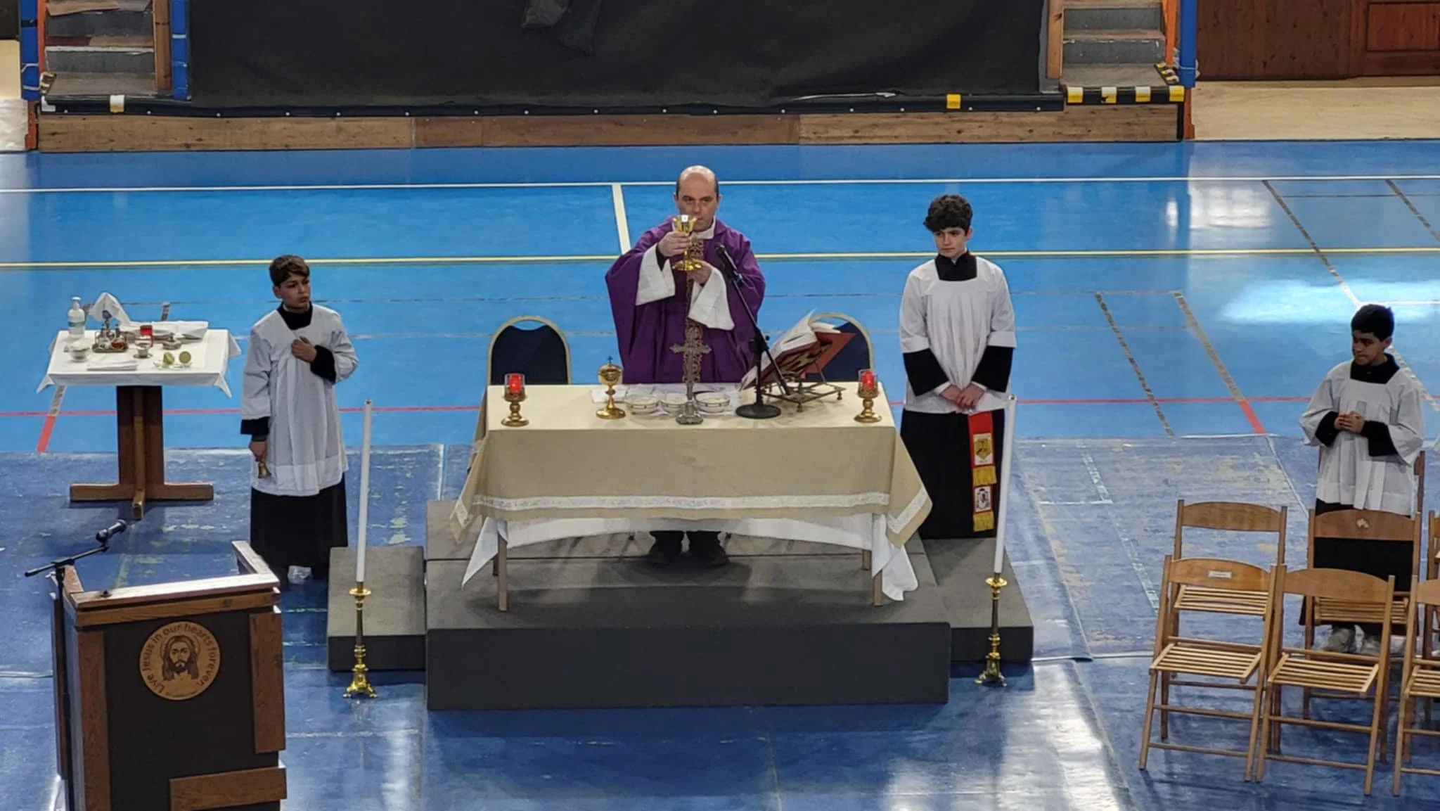 De La Salle Senior School gathers for Ash Wednesday