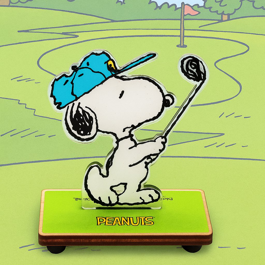Get ready to tee off with Snoopy! This delightful Golfer Snoopy Laser Sculpture captures the beloved beagle mid-swing, complete with his signature blue cap and cool confidence. Perfectly blending nostalgia and craftsmanship, this piece brings the cha