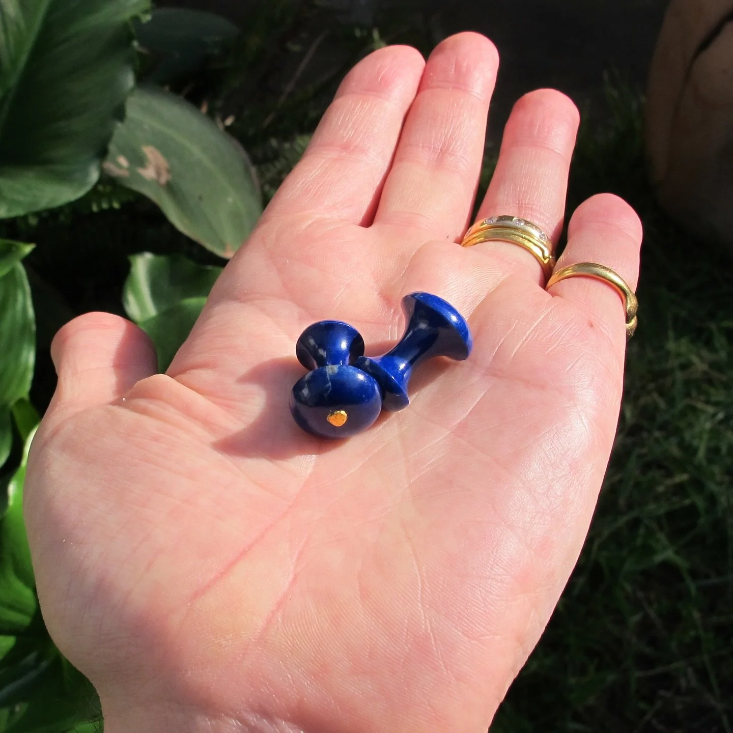 Carved gemstone cufflinks, finished with a pure-gold Kundan dot.
Buying for men is never easy, we know. So instead of another belt, underwear, or the classic silver-on-onyx cufflinks (you know who you are), choose something that actually means someth