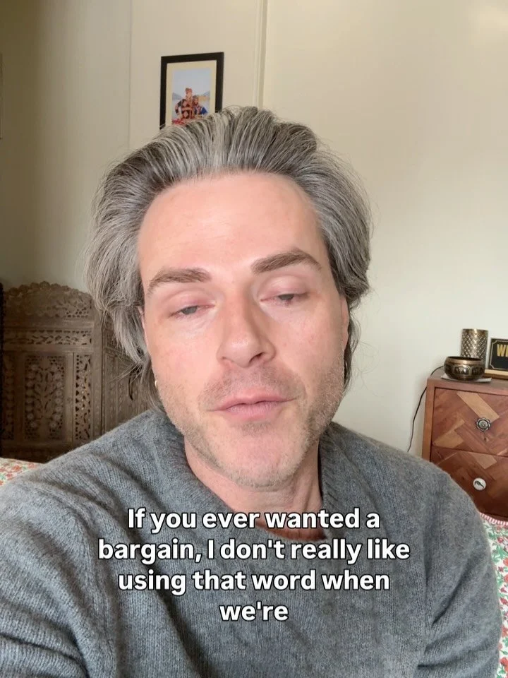 Urgent Announcement! 📣 Announcement 📢 
A supplier who will no longer be attending the Bangkok show wants to clear his emerald stock. Get in contact with me and put in a bid for a piece. This is a rare opportunity to get an investment deal 😍 you na