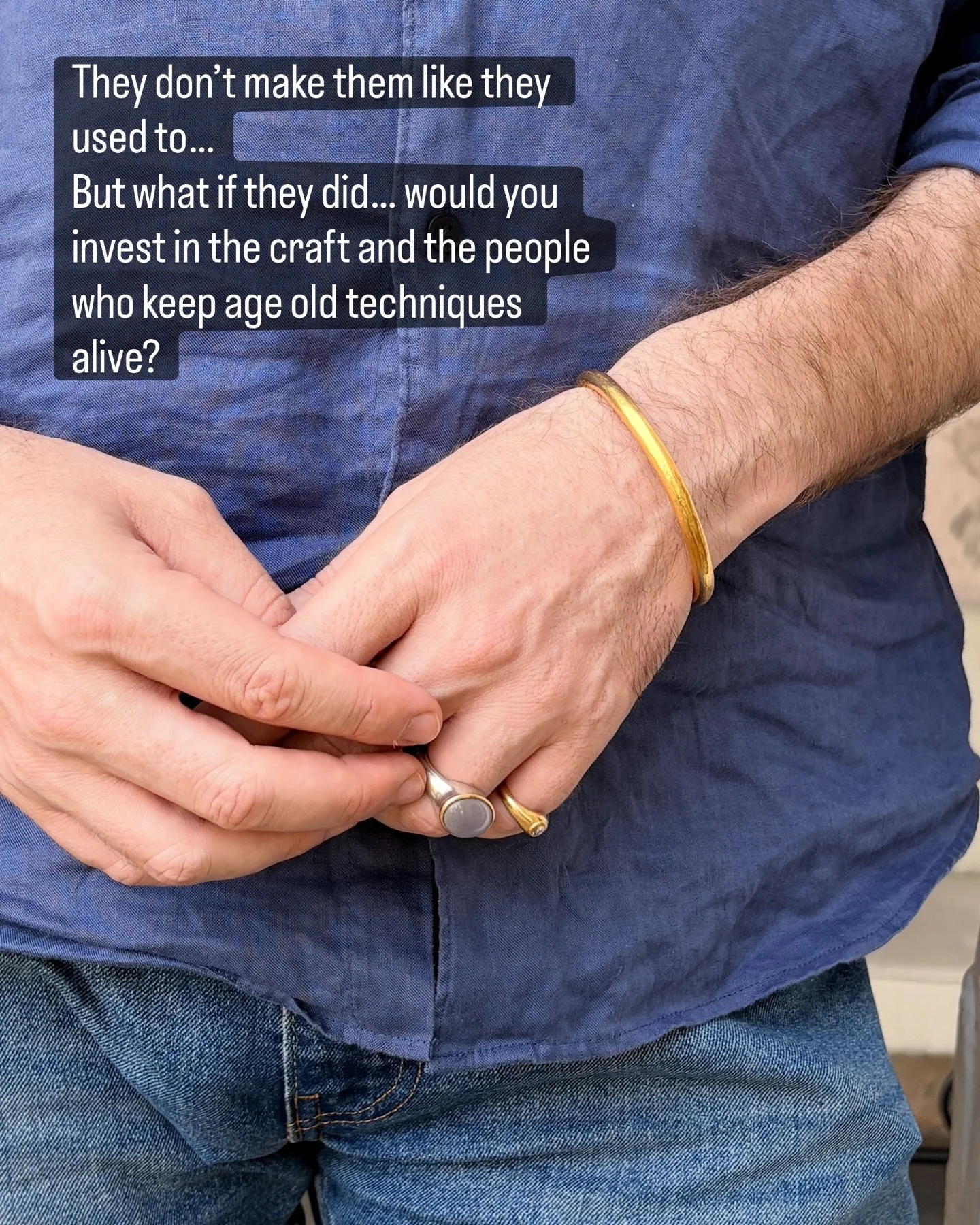 An everyday piece crafted from pure gold and pure silver, brought together using an ancient Indian technique known as Bandhel. Bandhel is a method perfected over more than 1,000 years in village workshops across India.

This is not plating. There&rsq