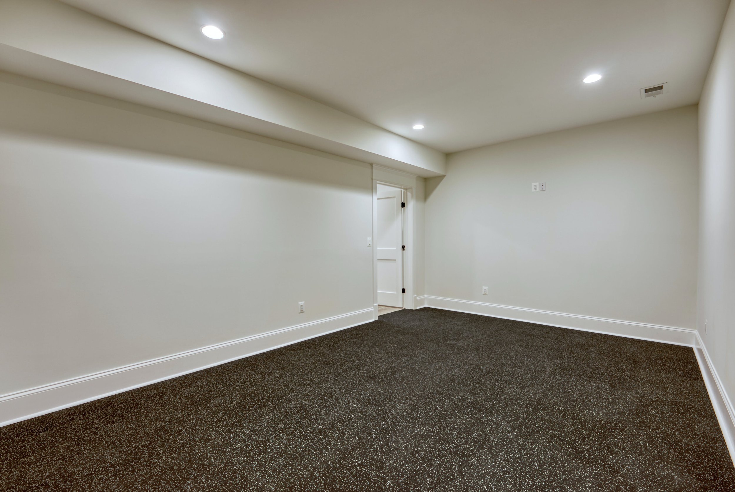 054-410822-54__7117 Enterprise Ave_GS_PL_11241311.jpg