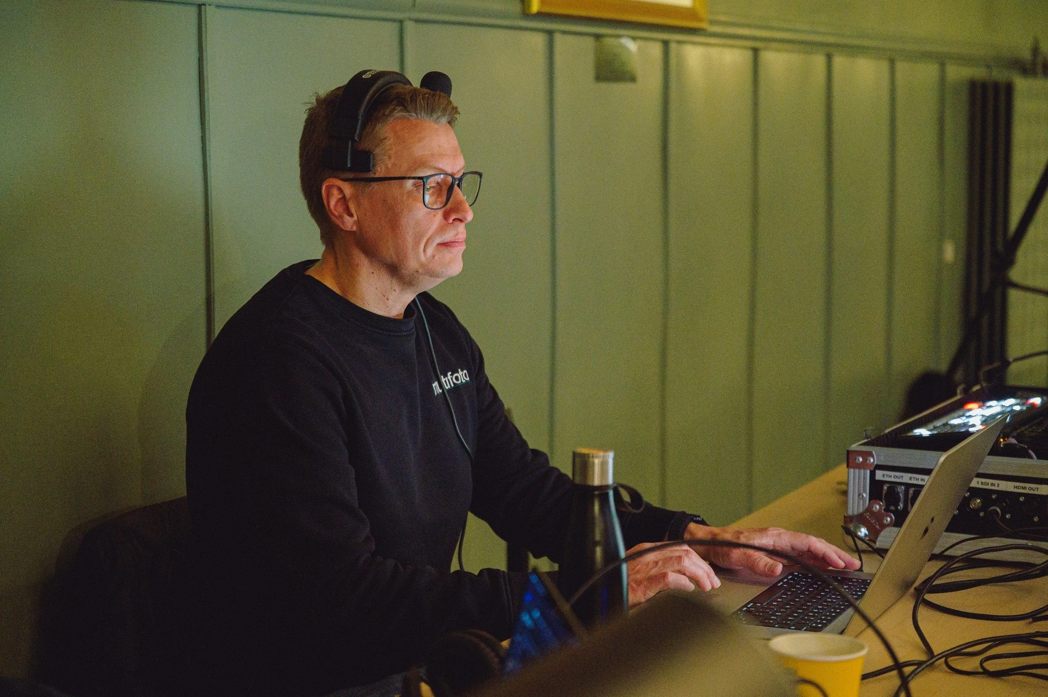 October has been a busy month for us, and last week was no exception. Last week we were on-site at Signals 2025 in Fiskars Village, taking care of live audio, lighting, video recording, and event photography. It was a busy few days capturing the even