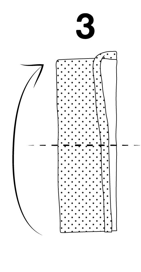 Plier en deux, le bas vers le haut.
