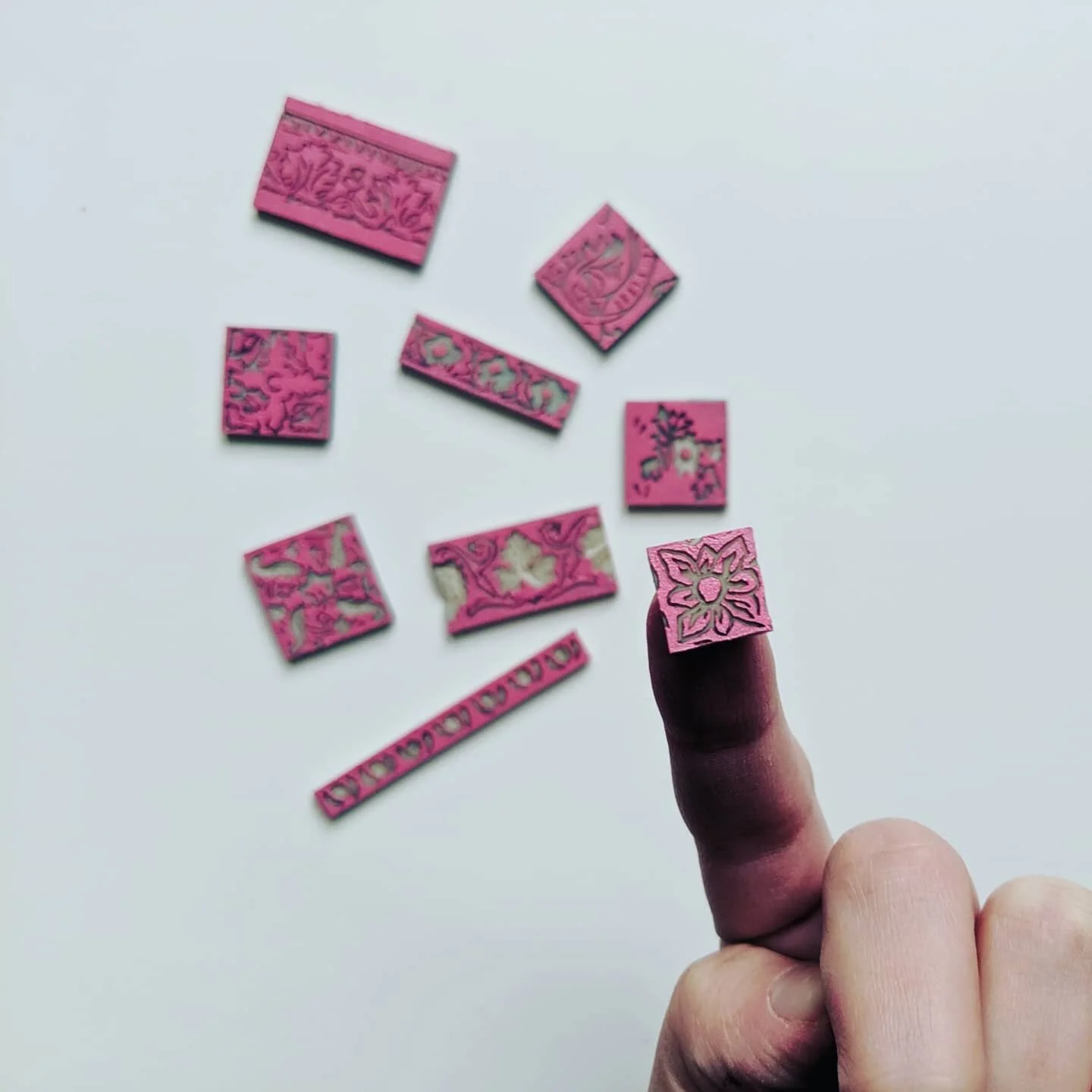 Happy Valentine's Day 🤩💜

💞 This teeny tile is the one I loved the most out of all the wee Battlefield cuties! 💞