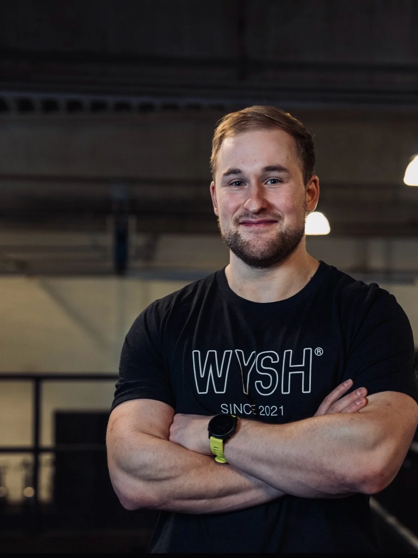 Team WYSH 💛 
Kaffee in der Hand, Schnack auf Lager &ndash; Noel ist bereit ☕😄
Zu &rsquo;nem guten Talk sagt er nie nein.

Aber Spa&szlig; beiseite: F&uuml;r unsere Mitglieder und das Team ist er mehr als nur der Kaffee-Beauftragte 😊
Von Anfang an 