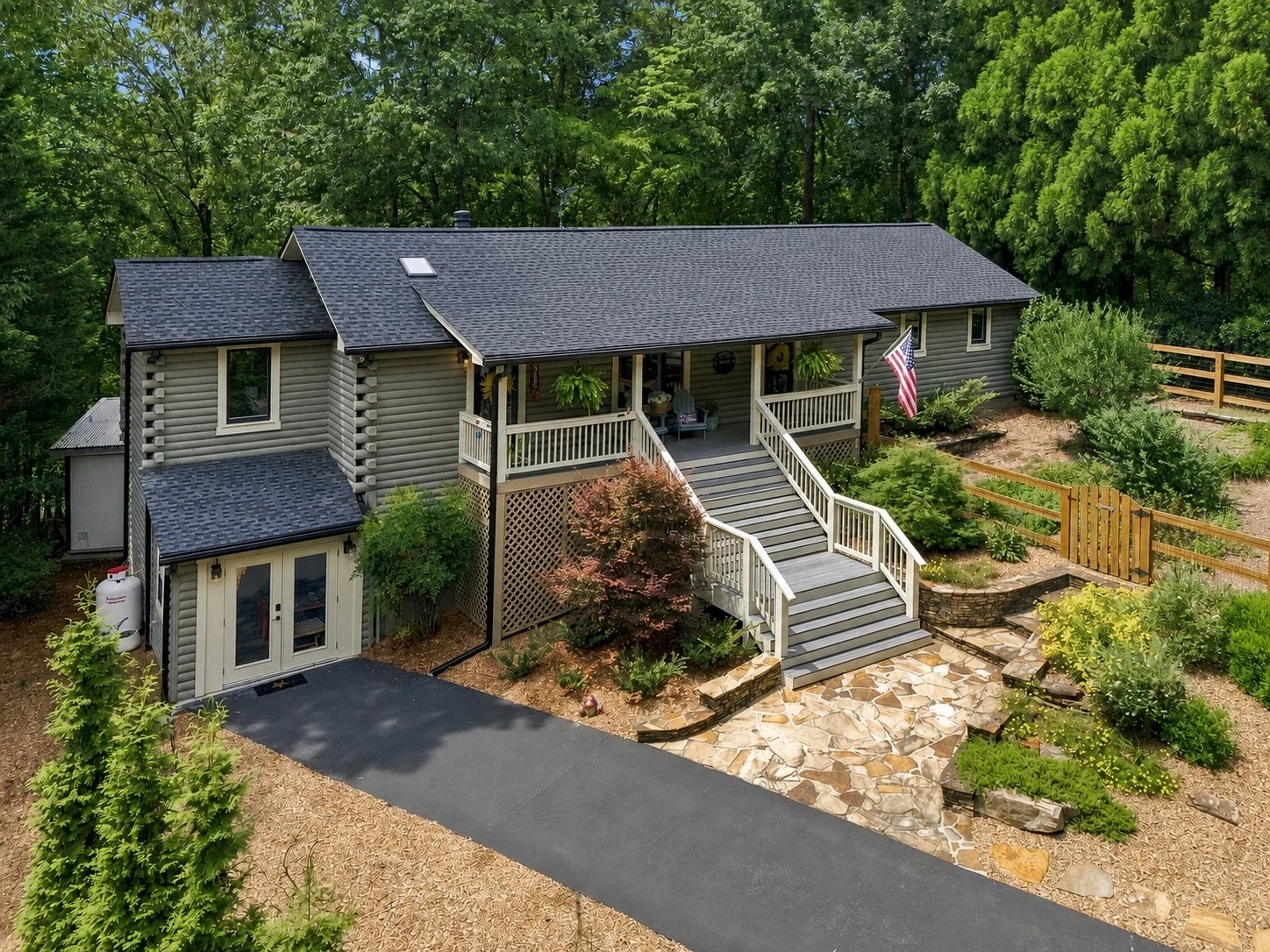 Featured Listing