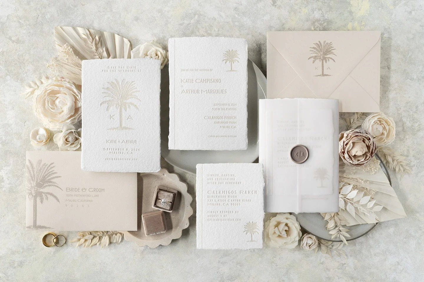 Katie was just a blast to work with! So cool to customize the Magnolia suite to the point it&rsquo;s almost unrecognizable! That&rsquo;s the fun of semi-custom. 

#wedding #custominvitations #weddinginvitations 
Photography &amp; styling: @peterson.d