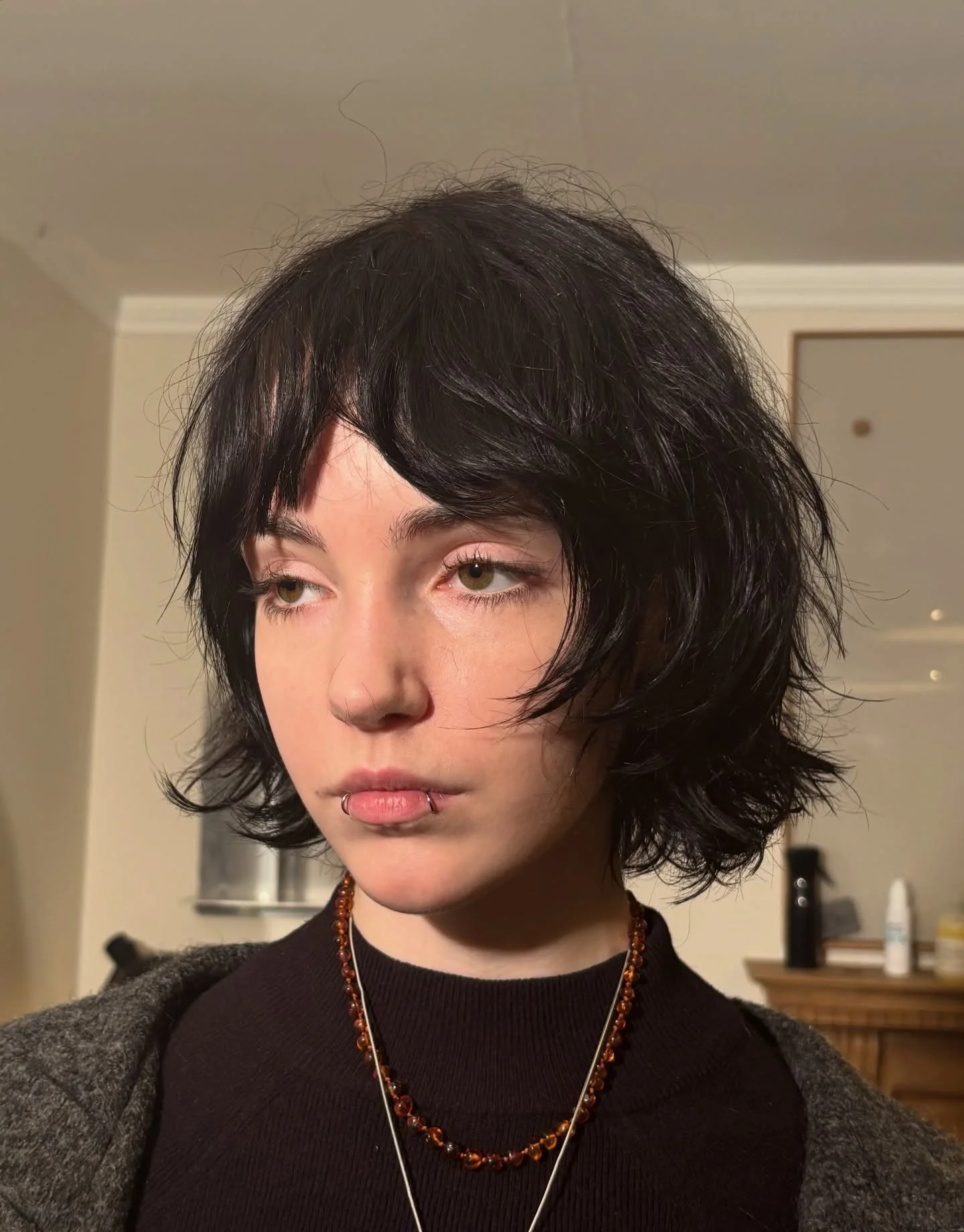 Short Grungey Bob for @nightshade._e 

Took a few pictures of the lovely Bella after the massive hair cut we did yesterday. (before picture third slide). 
We wanted to the cut to look super shaggy and not just like a conventional bob. Bella&rsquo;s f