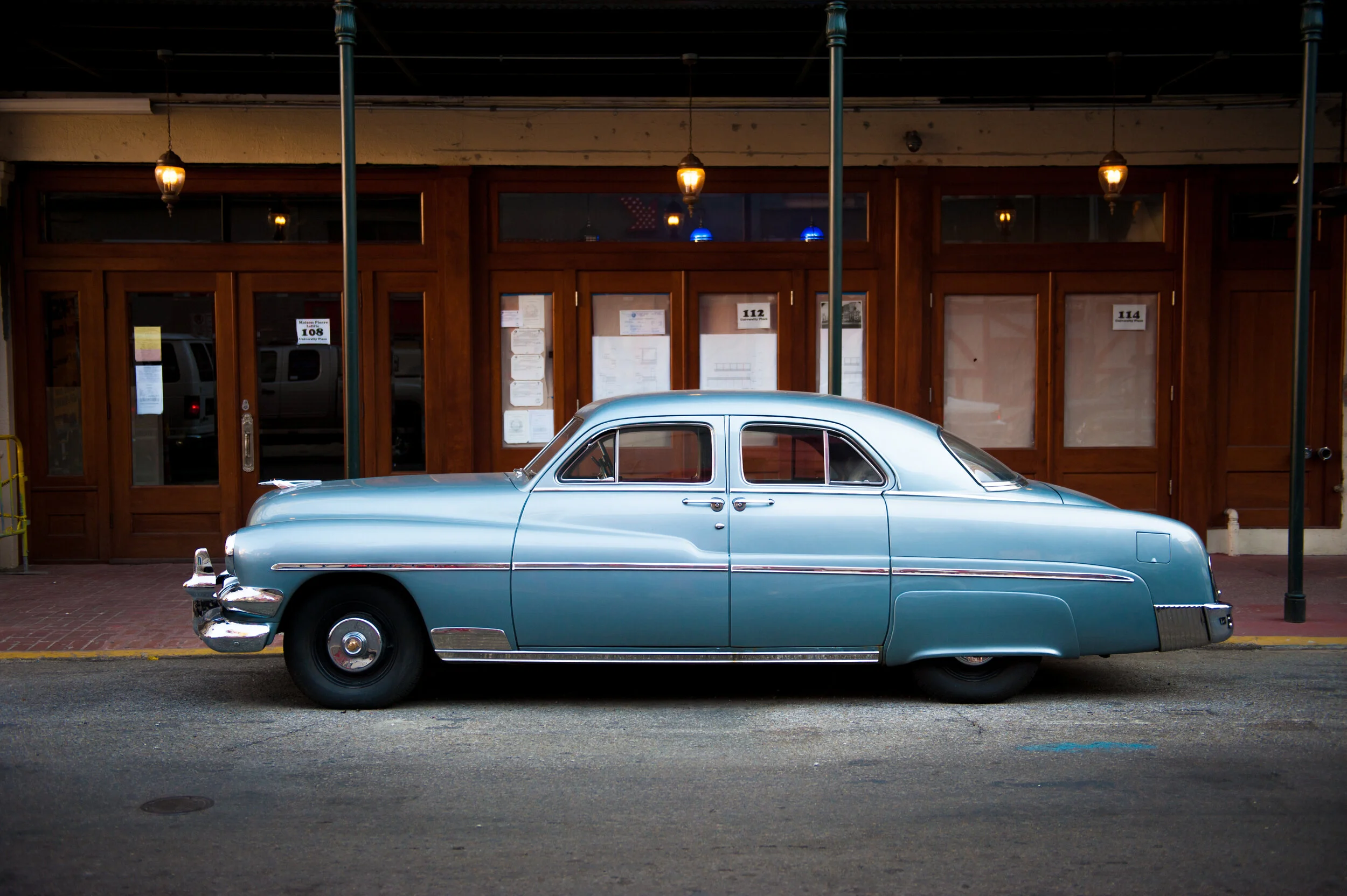 vecteezy_1950s-automobile-in-new-orleans_705023.jpg
