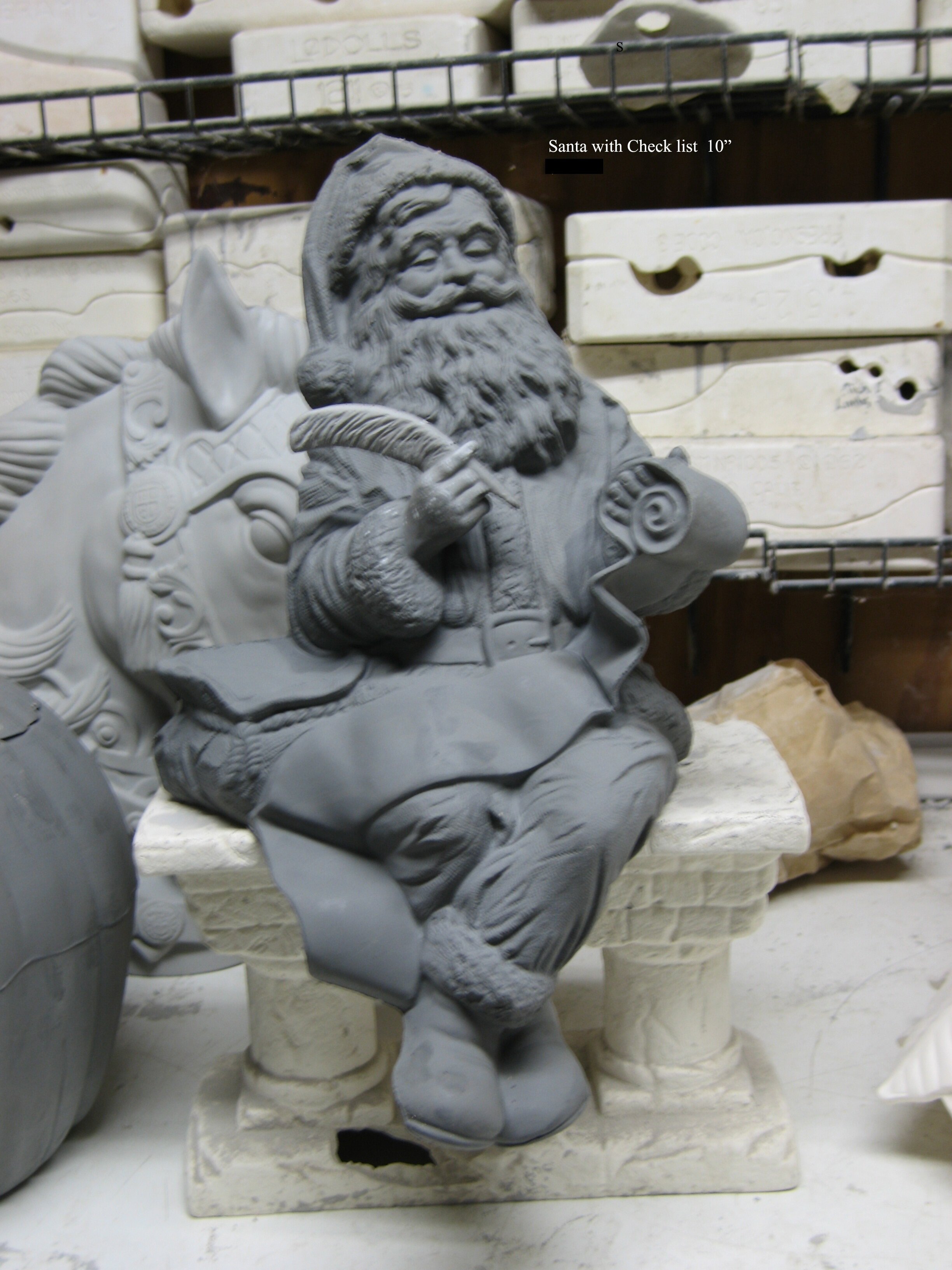 mantle santa.jpg
