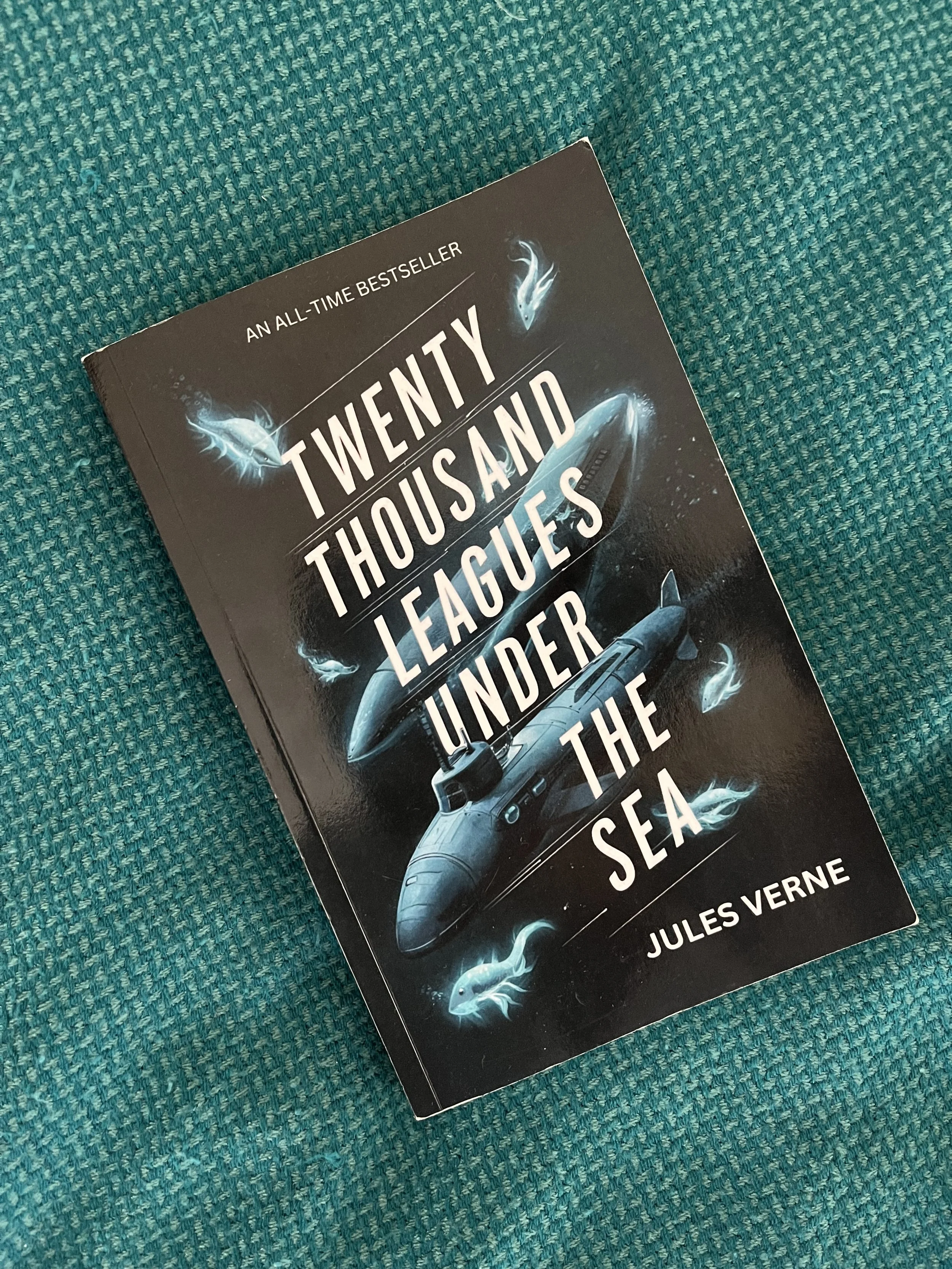Book Review: Twenty Thousand Leagues Under the Sea