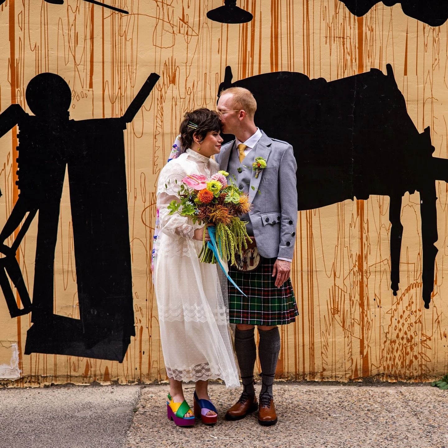 Some sweet moments from a pre ceremony Philly walkabout, made by @wideeyedstudios. 
Planning, design, and coordination: @sunburstsandstardust
Venue: @bldg39arsenal
Photos: @wideeyedstudios 
Florist: @southstems
Signage and furniture: @creameryhill
C