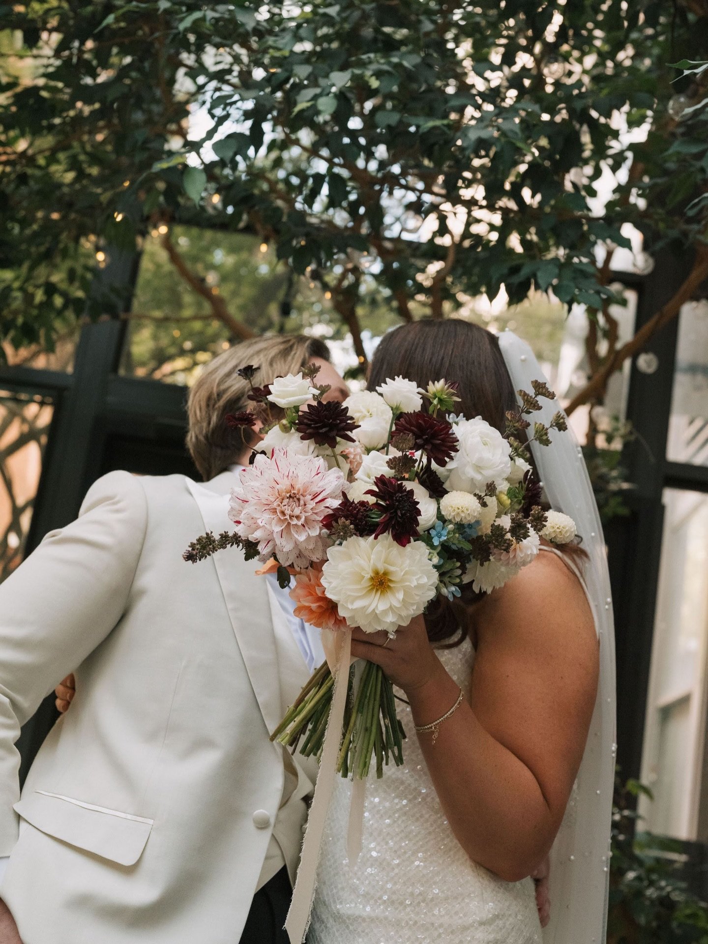 Love being the in the love business. ❤️

📸 @erinmarhefka 
🏟️ @osteriaphillyweddings 
💕 Gretchen &amp; Josey