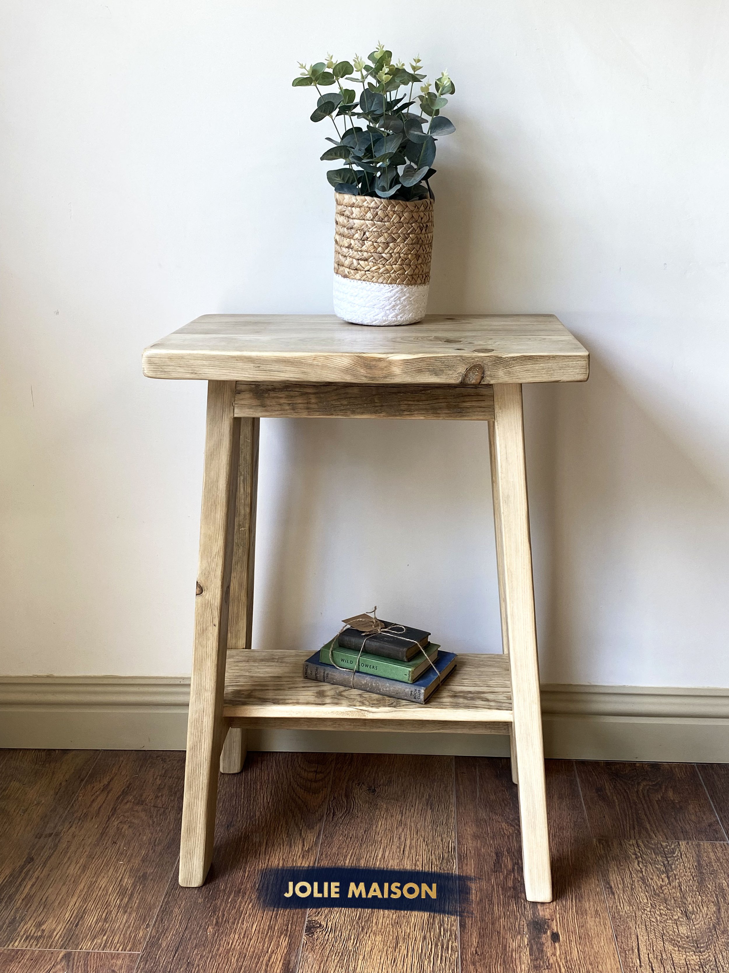 side table 01.jpg