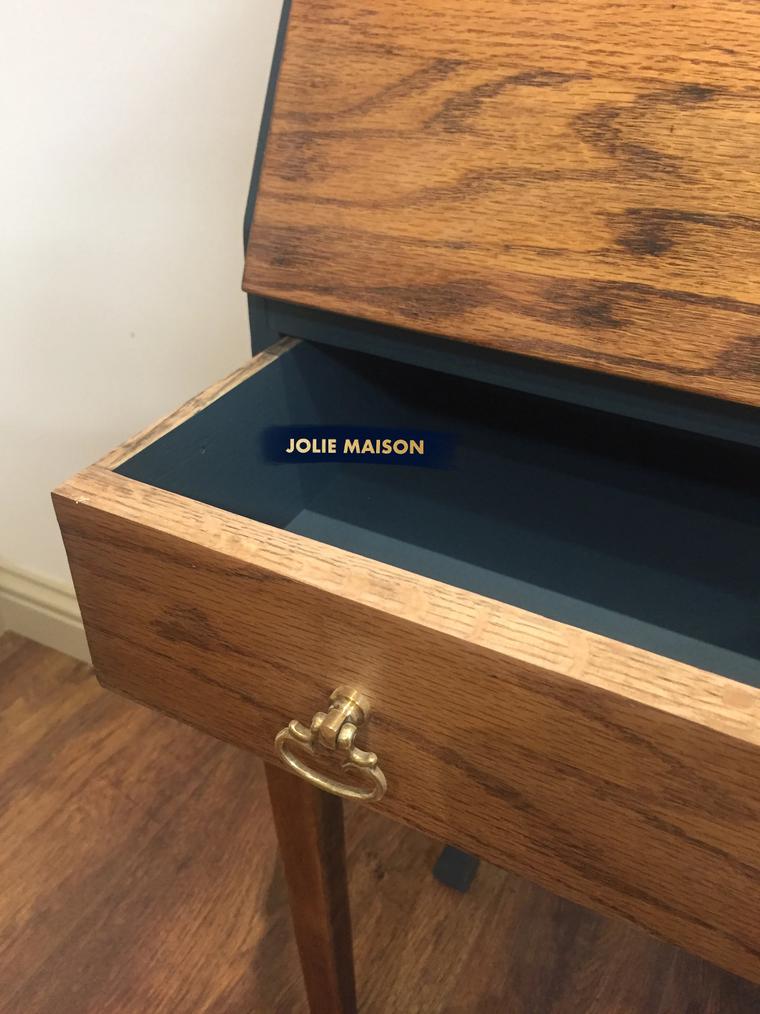 Close up of drawer.JPG