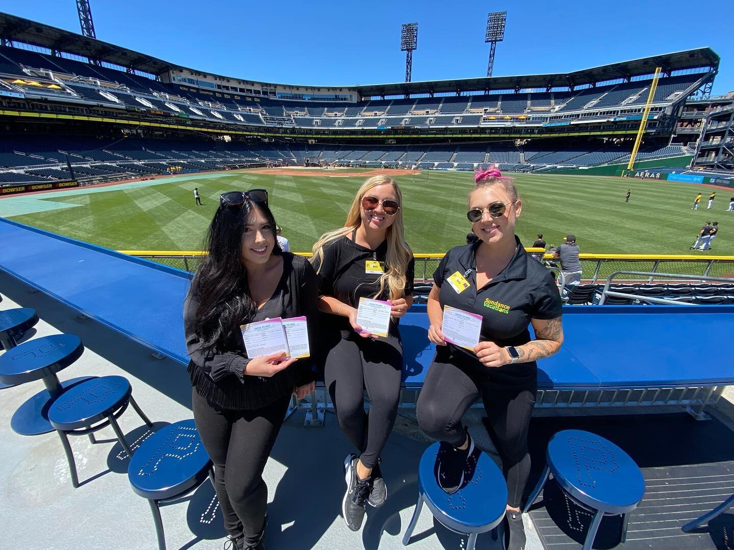 The Mint Team enjoyed an absolutely GORGEOUS day at Pnc Park!! 🌟 Come visit us this homestand to win club seat tickets or an official mlb pirates jersey! Go Bucs! ⚾️ @pnc_park @pncparkevents @pittsburghpirates @mlb 

#mint #mintteam #baseball #mlb #