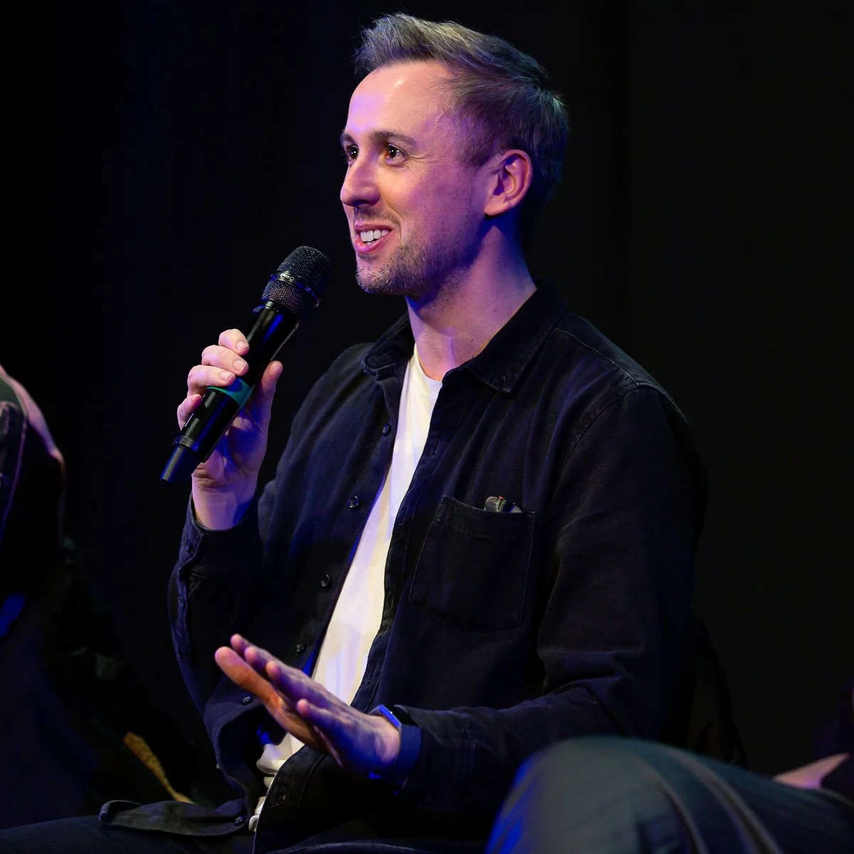 JamieBodyMicrophone.jpg