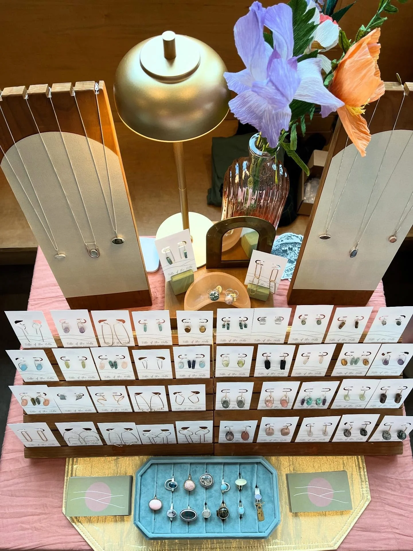 That&rsquo;s a wrap on holiday markets! Thank you to everyone who showed up for small businesses this holiday season. It&rsquo;s such a gift to get to connect with you in person. And thank you @thebigcrafty, @gardenpartyavl, @melissaweisspottery, @fa