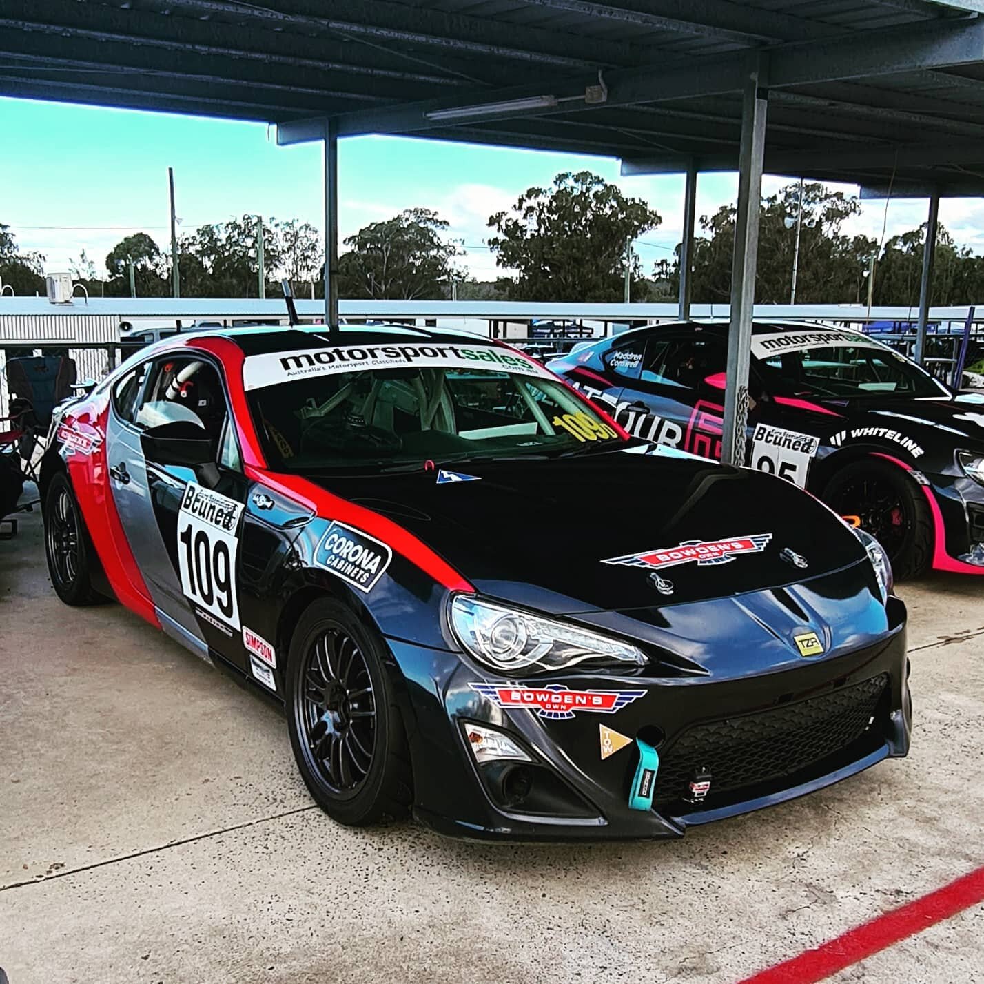 If you are enjoying the brisk weather out at Warwick this weekend, come say G'day and cheer on the mighty Tojo 86 #109 in the Series Production race. Great fun little car and format 😁❤🏁

#racetastefully #bowdensown #jdm #classicjapanesecars #ecurie