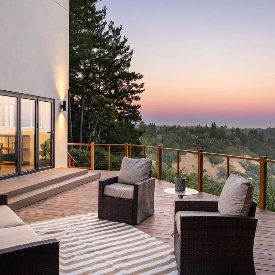 After a year of blood, sweat and tears- our gorgeous mountain top, OCEAN VIEW flip is complete and on the market ready for you to make it your forever home. Check out 781 O'Loughlin ~ 4 bedrooms, 3 bathrooms, ocean views from EVERY bed room, the mast