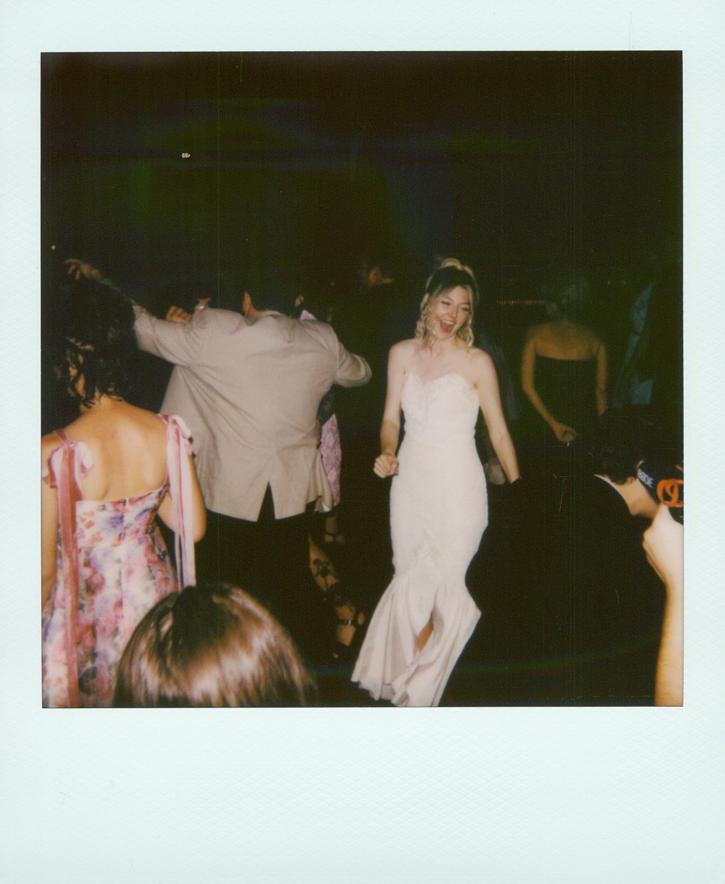 Wedding-taken-on-polaroids4.jpg