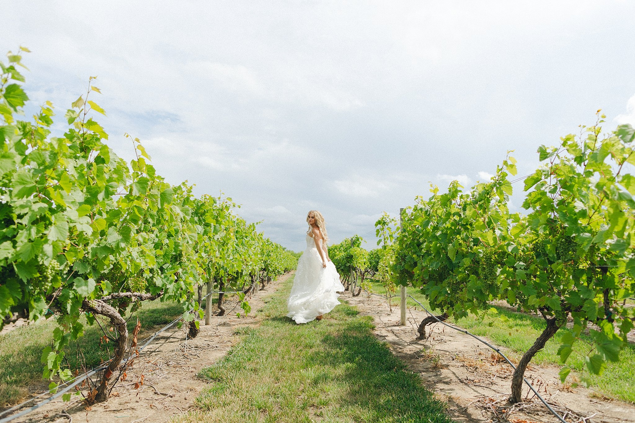 Vineyard-wedding-grand-island-nebraska6.jpg