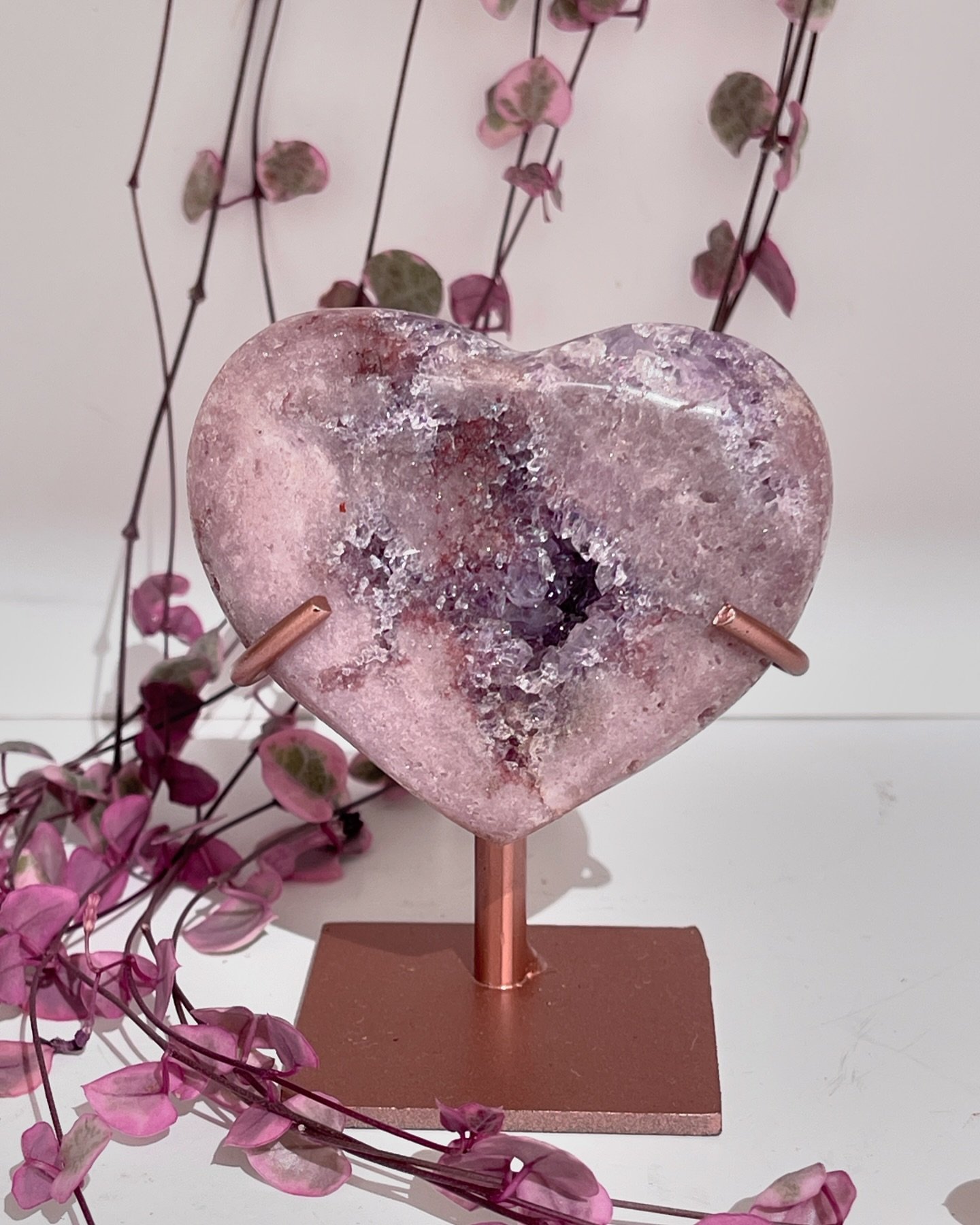 Here&rsquo;s a corrected version:

&ldquo;How cute is this lovely PA heart? 💜

Check out our website tonight for the upload of new arrivals; you will find hard-to-find treasures there!

.

.

.

#pinkamethysthearrt #pinkamethyst #crystalvibes #cryst
