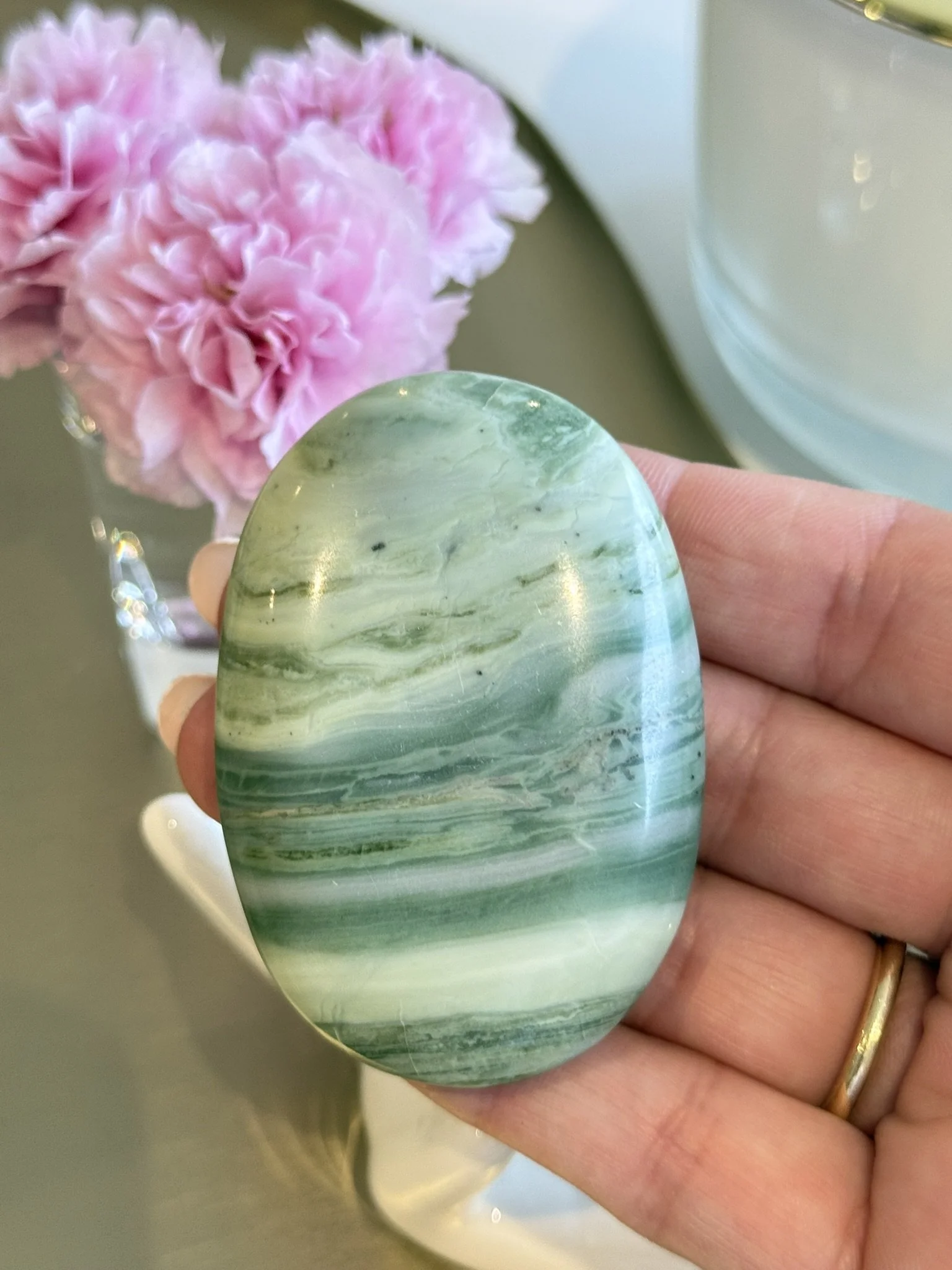 Green Serpentine Palm Stone
