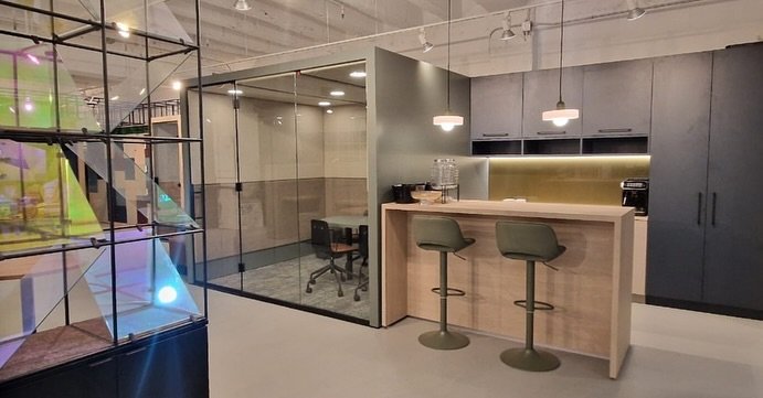 Design without compromise / @spacestor ✨

#spacestor #interiordesign #workplacefurniture #furnituredesign #interiorarchitecture #ametro