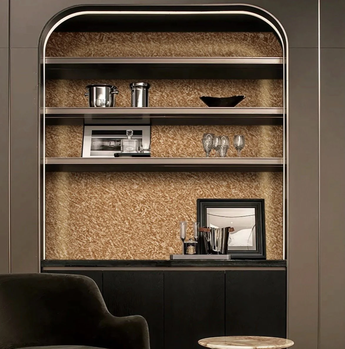 Druzy / CARVART Couture ✨

Druzy transforms architectural glass into a gemstone-like surface, shimmering with sculptural energy and material clarity. The visual language of Druzy balances luxury with restraint, offering a captivating focal point with