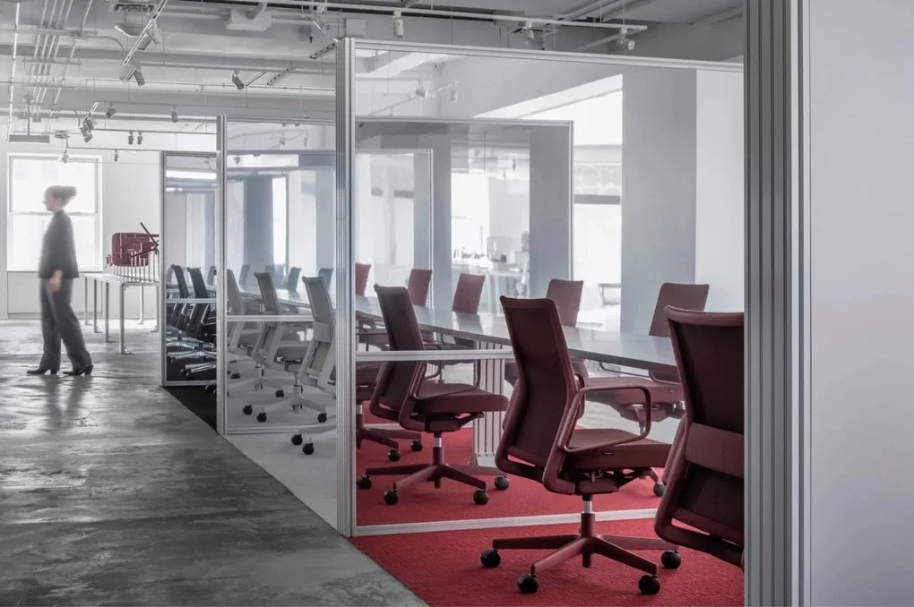 Great design is more than what you see &mdash; it&rsquo;s what you feel.

Okamura&rsquo;s new MUKU is reduced to its essential elements, without compromising on comfort, balancing visual and physical lightness with advanced performance.

#okamura #of