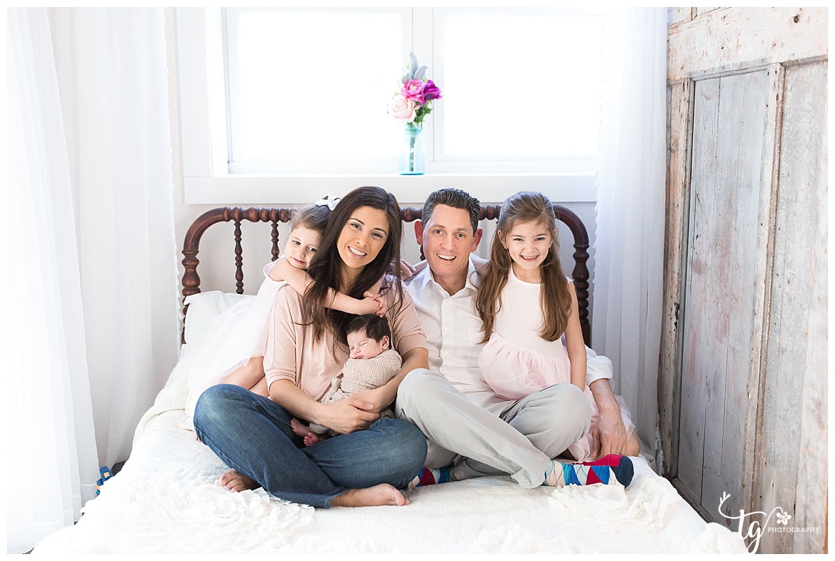 Lifestyle Inspired Family Newborn Sessions in the Studio