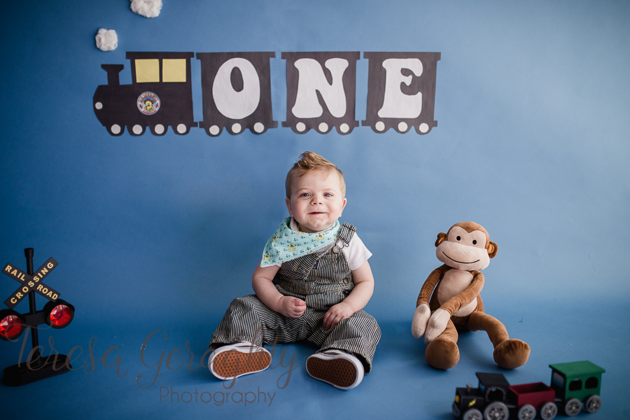 Train Themed Cake Smash | Long Island First Birthday Photographer