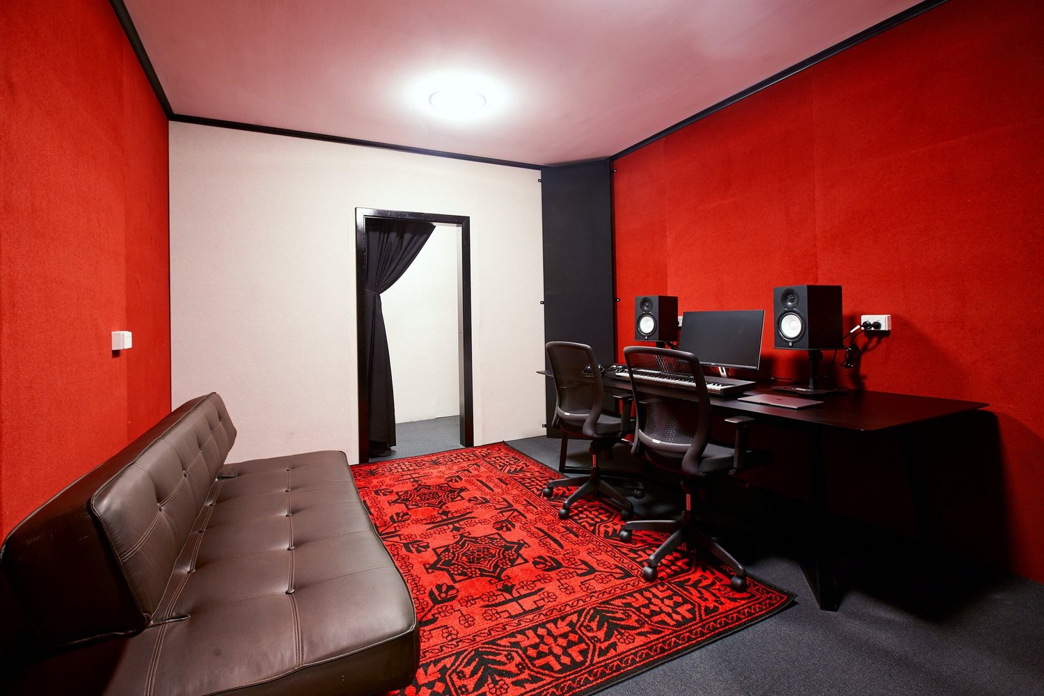 Recording Studio Perth — The Hen House Rehearsal Studios