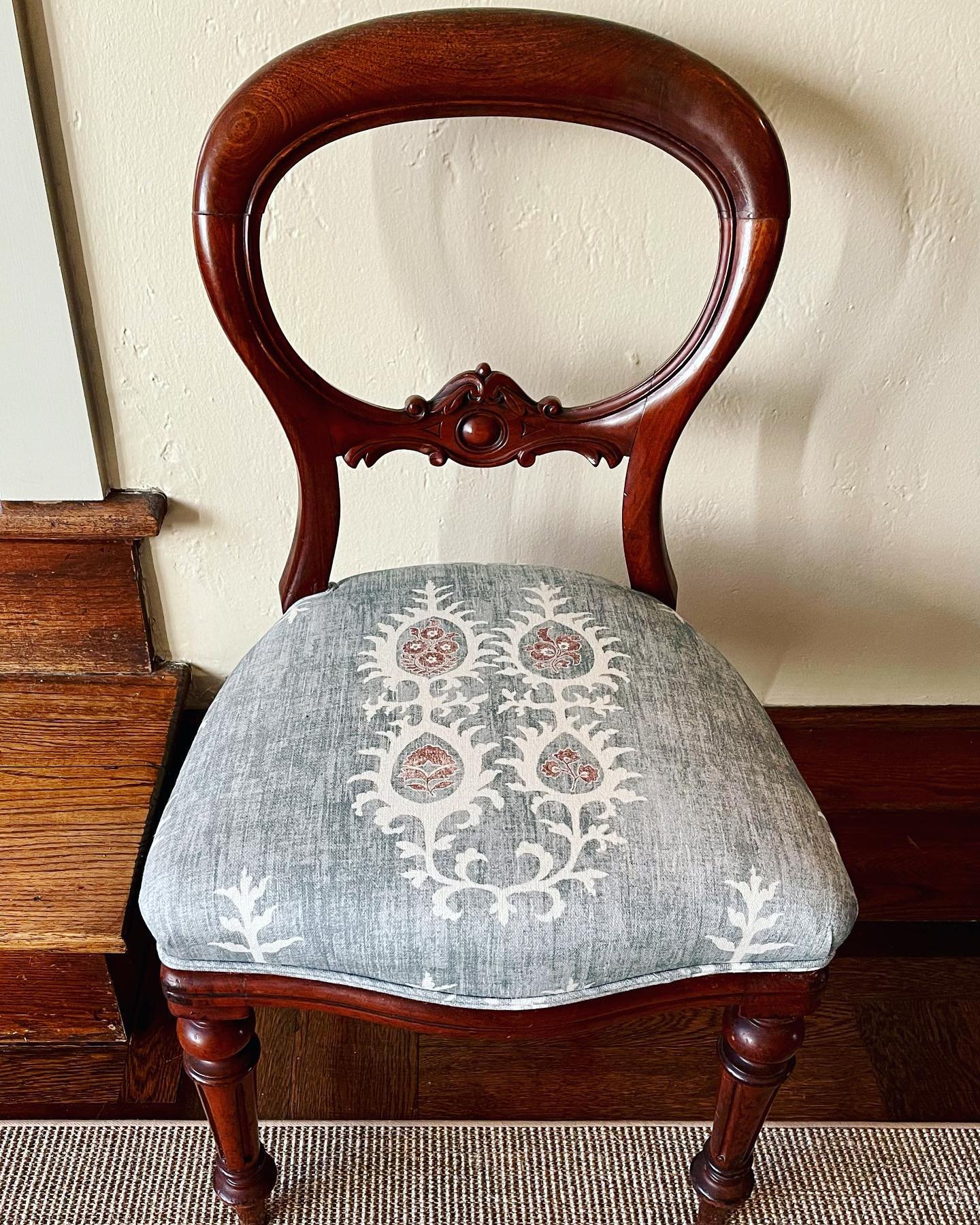 A little post homage to one of my very favorite fabrics, Tribal.  Upholstered on a client&rsquo;s charming antique side chair. @lewisandwood @clarencehousetextiles #sittingpretty #whatsoldisnewagain