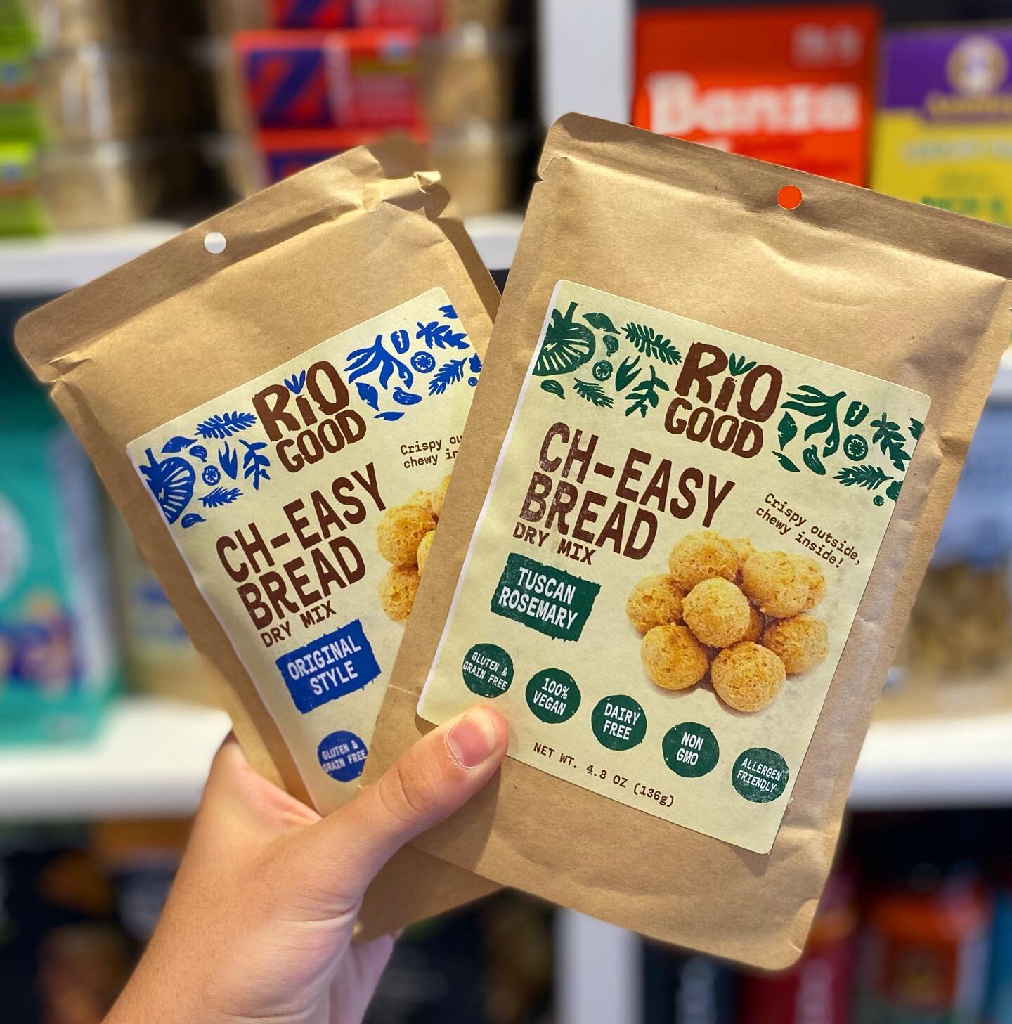 HEY NEW YORK! 👋🗽
Ch-easy bread is NOW at the VEGAN deli and market @orchardgrocer! 🥳
New Yorkers, grab a bag of Ch-easy bread...and some vegan soft serve while you're there! 🧀🍦

#plantbased #plantbasedfood #soyfree #glutenfree  #ecofriendly #eco