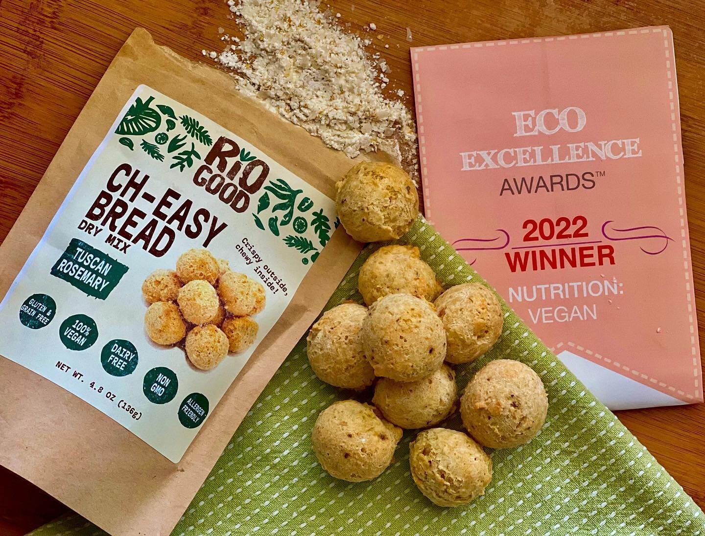 Winner winner ch-easy bread dinner! 🏆
We are so thankful for y'all helping us win the 2022 Eco Excellence awards @bwellmag! 🥳
To say thanks, use code WINNER22 for 15% off your order till August 31st! 🧀

#plantbased #plantbasedfood #soyfree #gluten