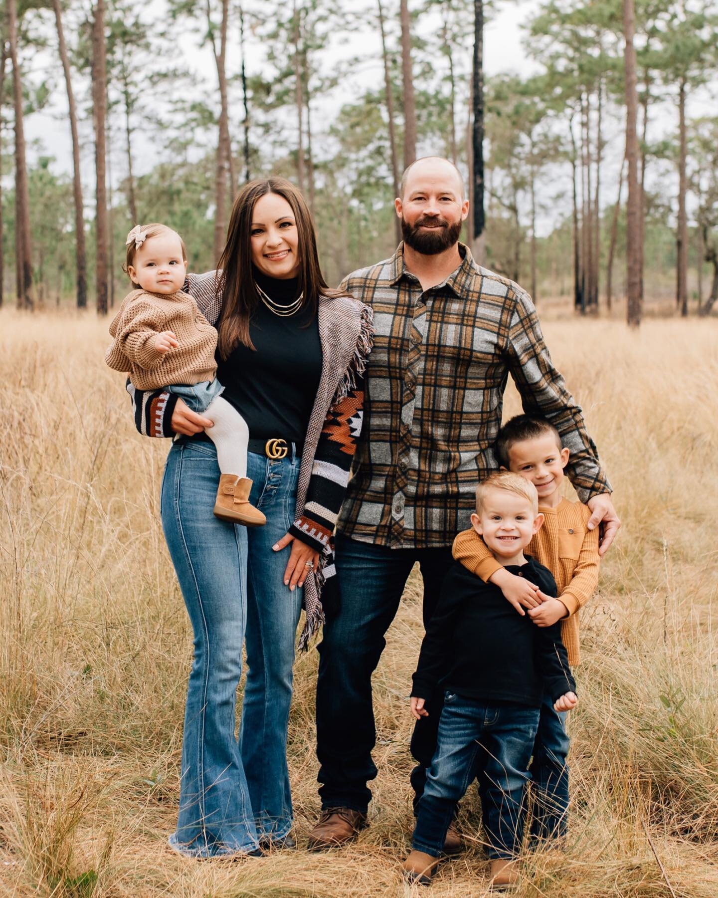 The sweetest family ever! We met at wekiva springs state park for some family photos and to document their daughter turning one! It was an overcast, cool January afternoon. The colors she picked for her family were the perfect compliment to this loca