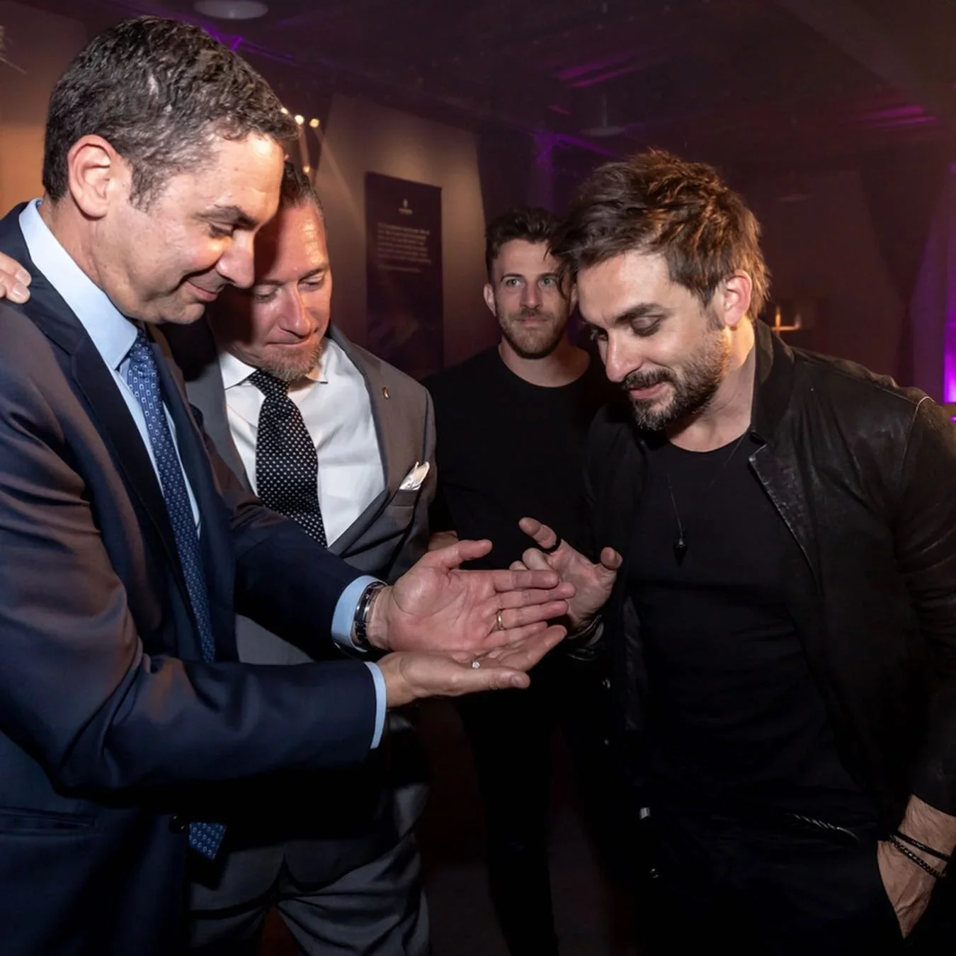 Los Angeles magician mind-reading act