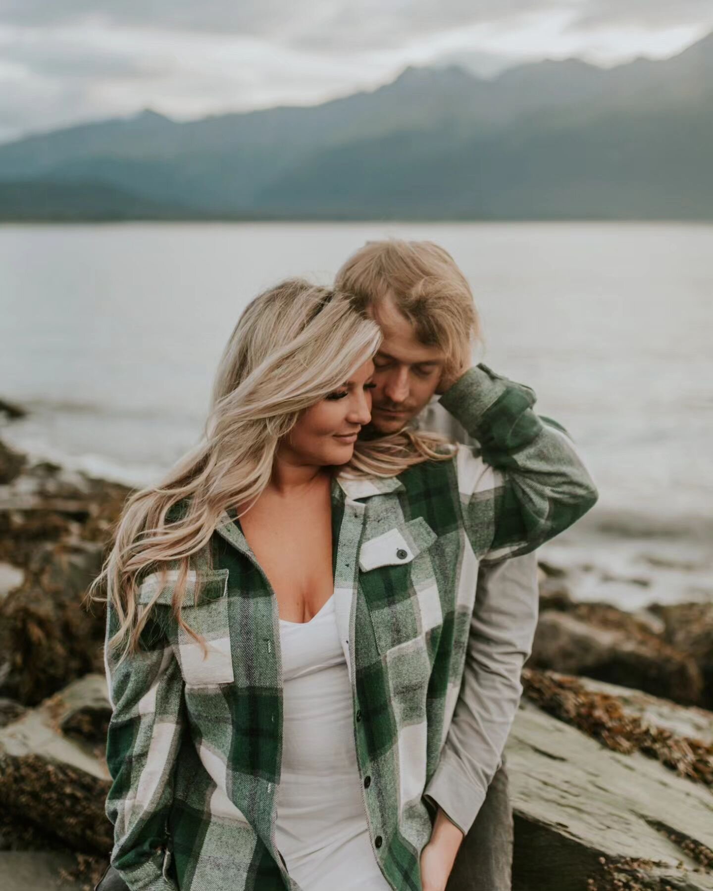 Alaska treated us well 🥰 so thankful for these two!! &amp; thank you everyone for your patience on your galleries! Been editing my booty off the last few weeks. Lots of galleries being sent out next week 🙌
