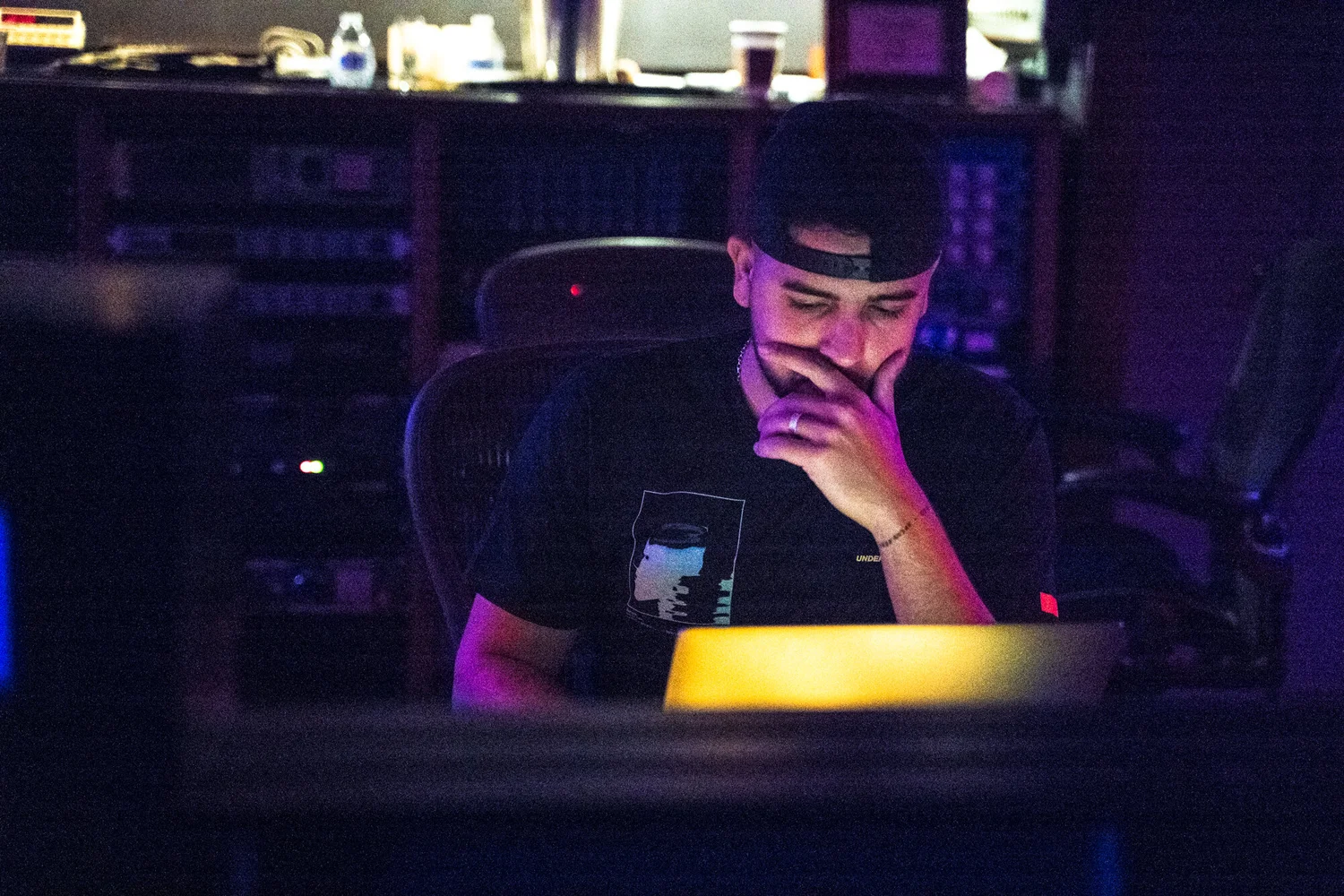 Leandro ‘Dro’ Hidalgo at work in the recording studio