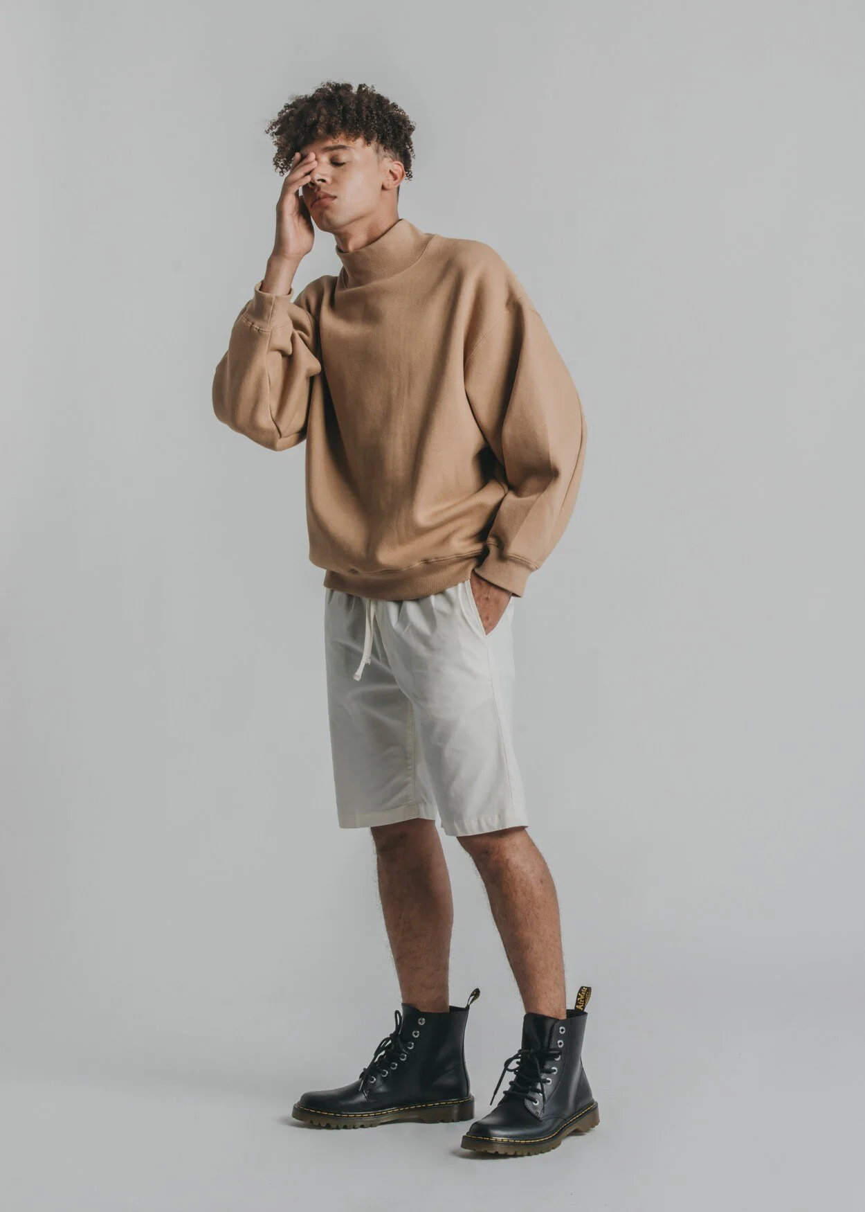 18WT-SWEA-DELO-BR2F-M654.jpg
