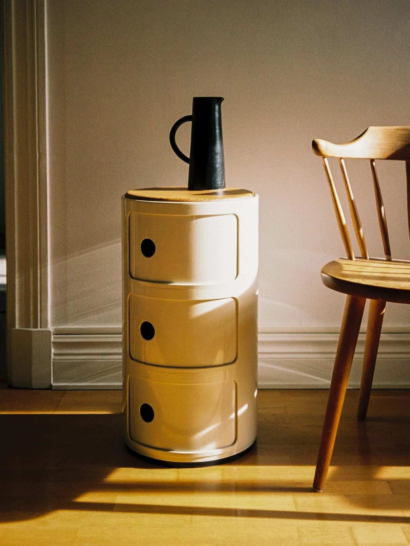 Since 1967, @kartell_official Componibili has been a study in modular design, adapting to countless homes and uses. We continue this lineage - with our hardwood toppers that transform its surface and adds a touch of natural materiality for modern lif