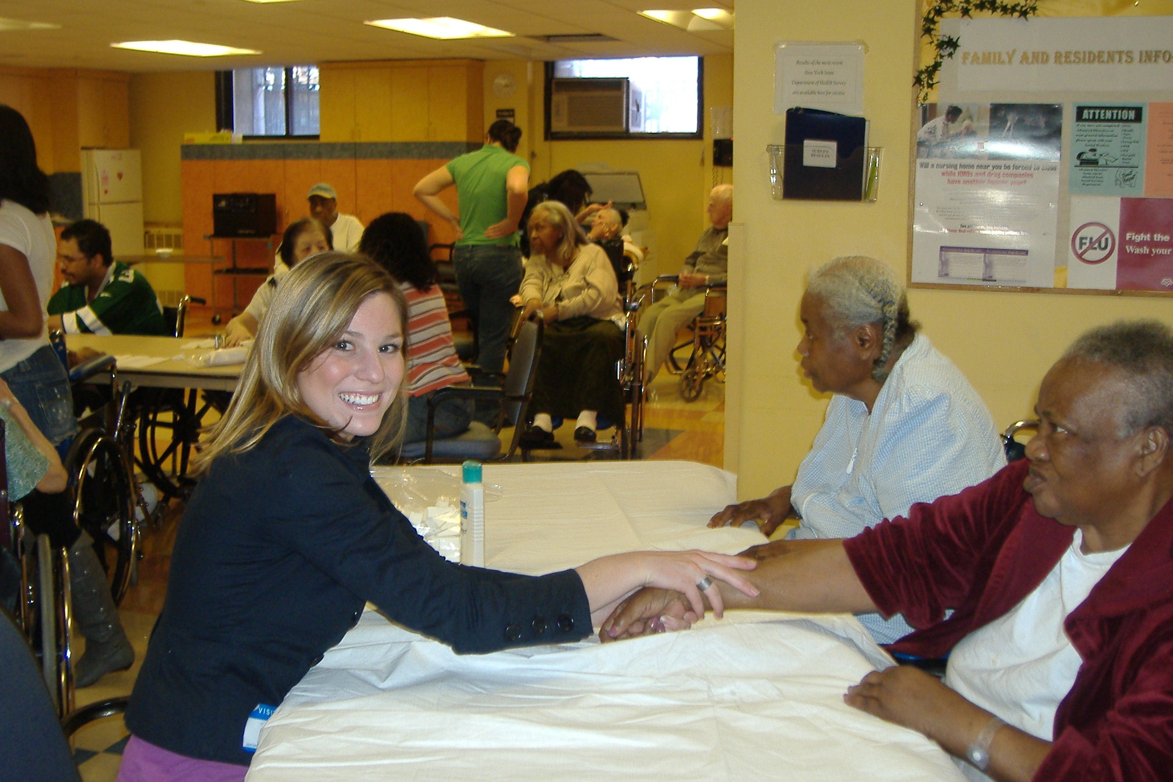 GLAMOUR GALS - BEAUTY FAVORITES & INSPIRATION